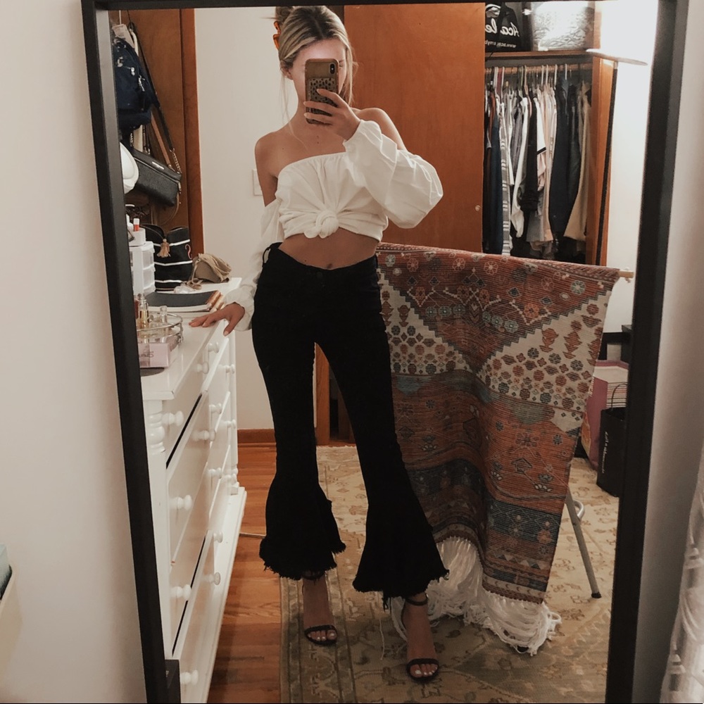 Citizens of Humanity Drew Flounce Jeans in Black